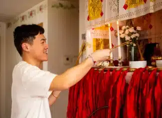 Bridge to the spirit realm: Hmong shamanism in Minnesota