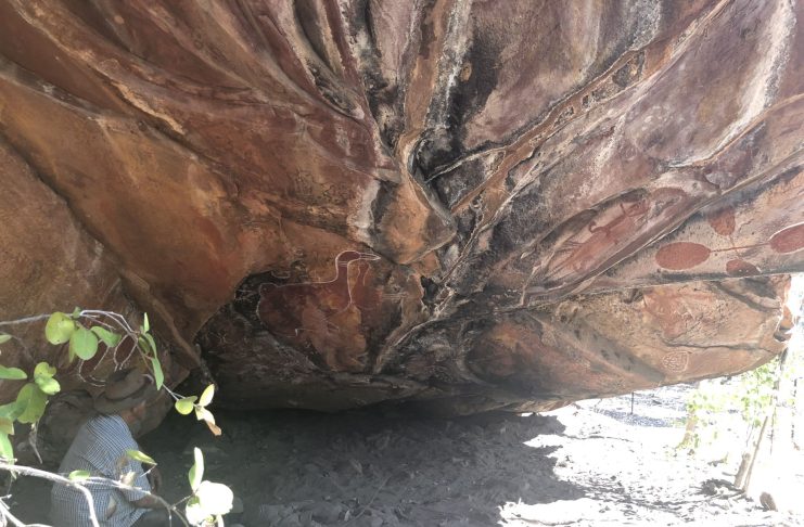 Yidumduma Bill Harney, Elder of the Wardaman tribe, at Gandawokja rock, Northern Territory, Australia. (Lydia Wilson)