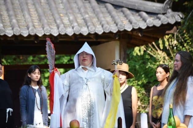 Helena Soholm performs a shamanic ritual at Ureuk World Music House in Chungju, North Chungcheong Province, Oct. 11. Courtesy of Bereket Alemayehu