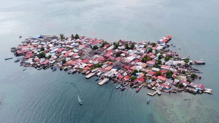 Scientists say rising sea levels are likely to render the island uninhabitable by 2050 [BBC]