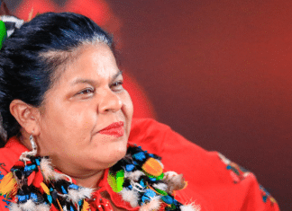 Indigenous women defending land and democracy in the Amazon rainforest All Articles, Brazil, Environmental Politics, Featured, Gender and Politics, Latin American Politics, 🌈